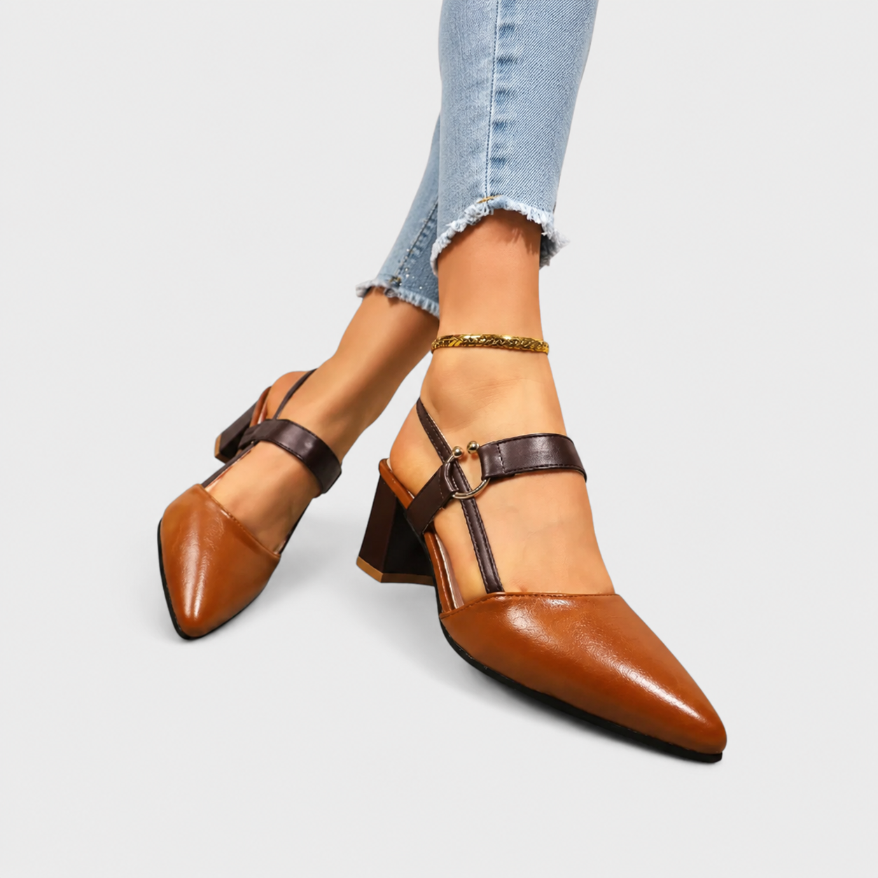 LUNAPA | Women’s Genuine Leather Chunky Sandals