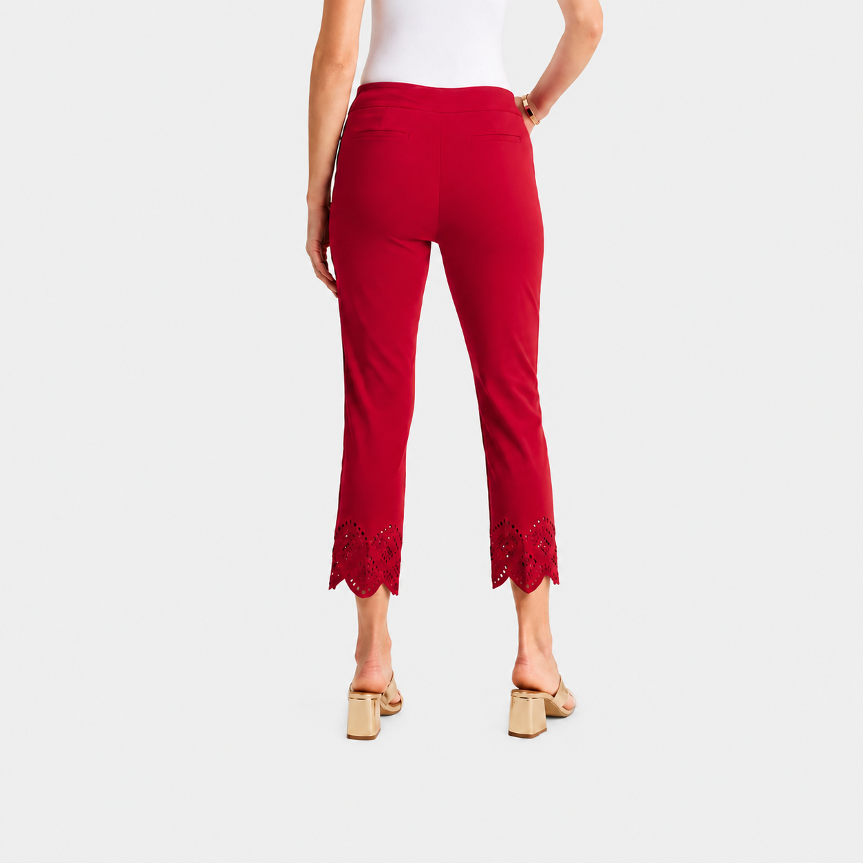 LUNAPA | Women’s Brigitte Slim Scalloped Ankle Pants