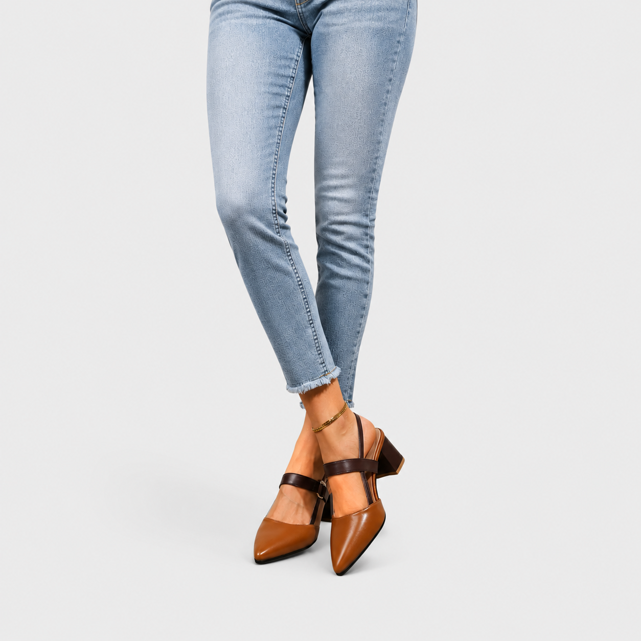 LUNAPA | Women’s Genuine Leather Chunky Sandals